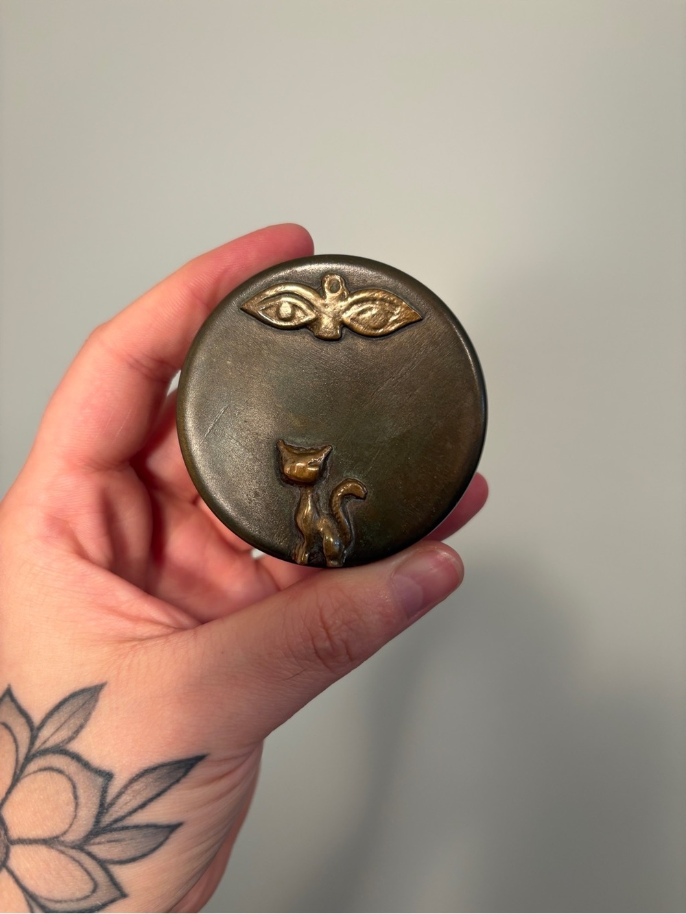 Vintage Enrique Zavala Metal Cat
Trinket Box
